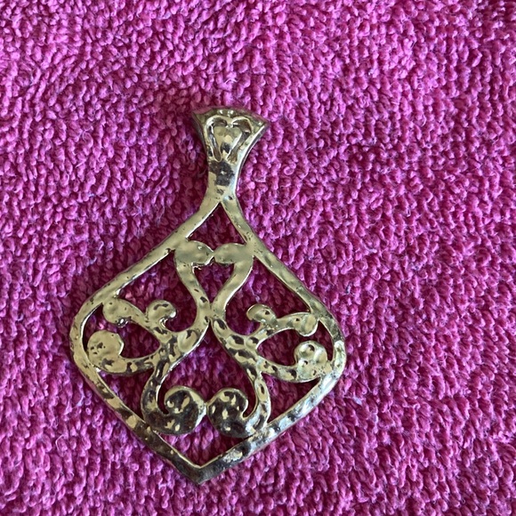 Assorted Pendant Collection - Picture 5 of 9